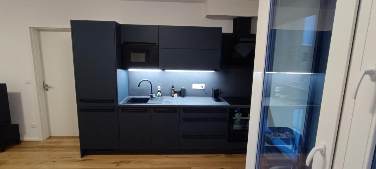 Apartman Nely Svoboda nad Upou Exterior photo