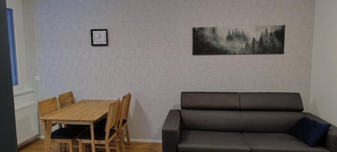Apartman Nely Svoboda nad Upou Exterior photo